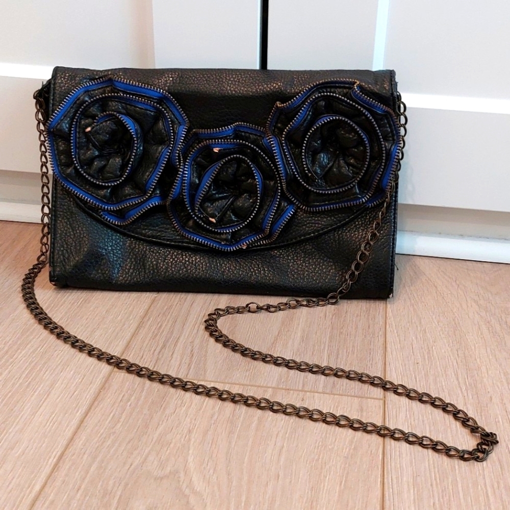 Tulu Leather Clutch